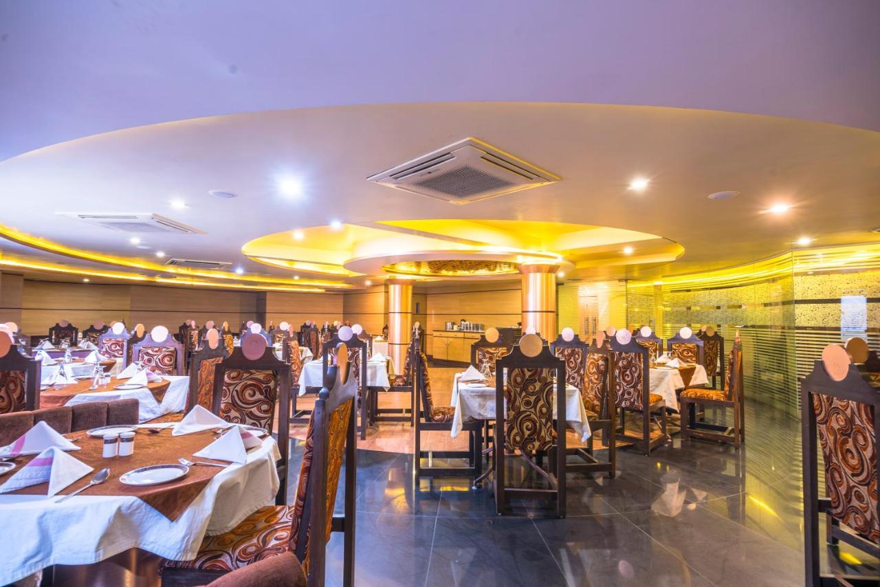 Palette Hotel Nisarga By Sunday Μποπάλ Εξωτερικό φωτογραφία