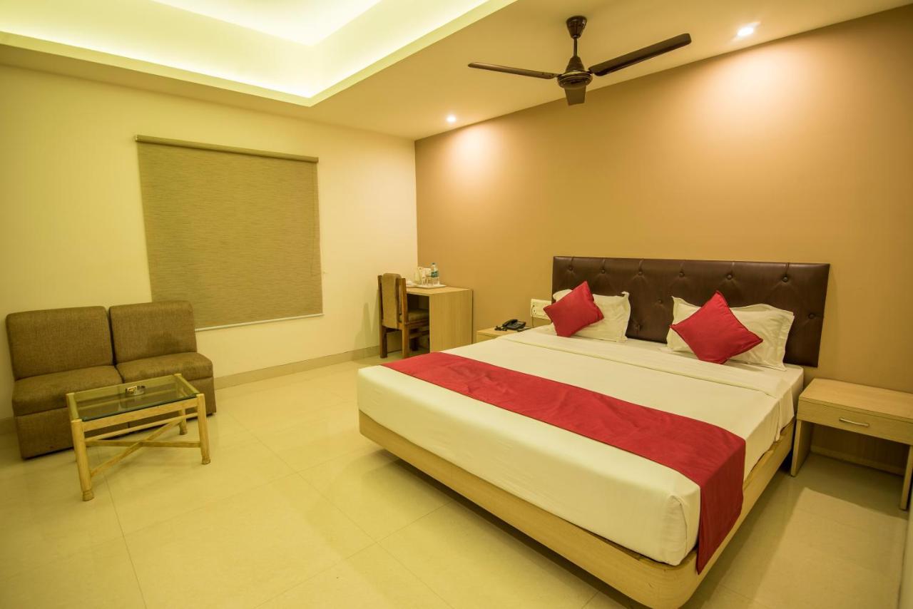 Palette Hotel Nisarga By Sunday Μποπάλ Εξωτερικό φωτογραφία