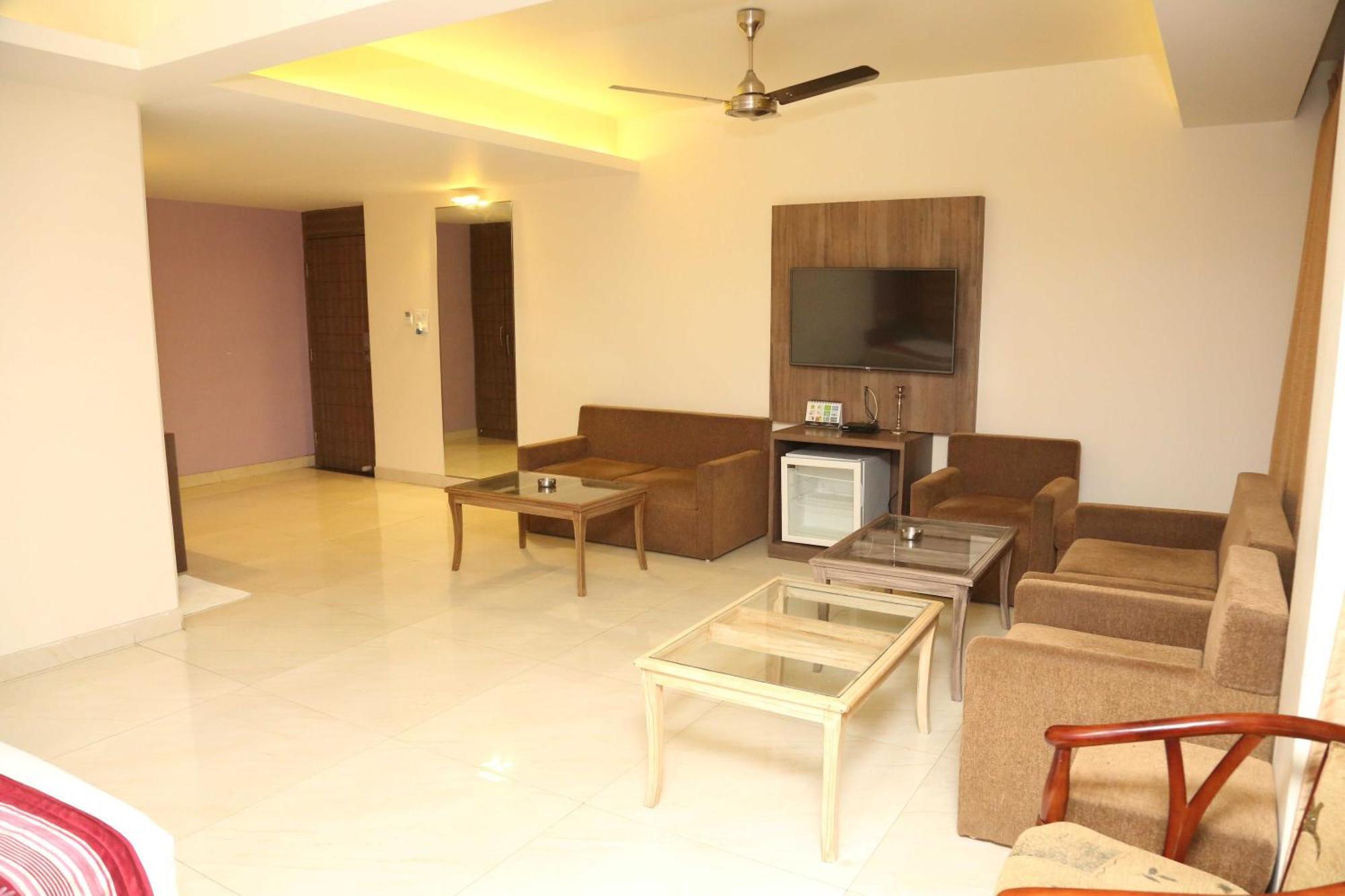Palette Hotel Nisarga By Sunday Μποπάλ Εξωτερικό φωτογραφία
